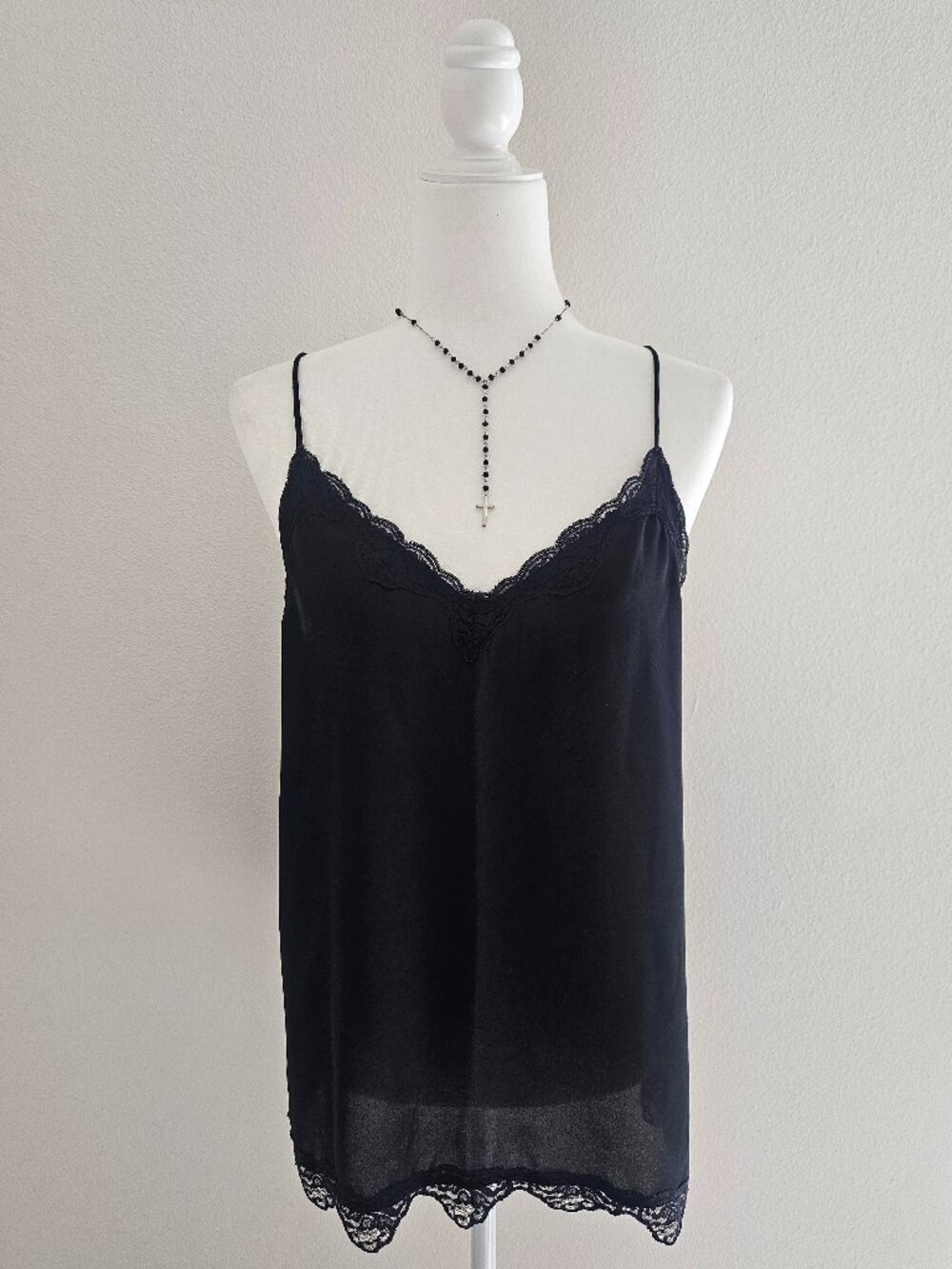 NWOT Black Lace Trim Cami Tank Top Woven Slip Cami M